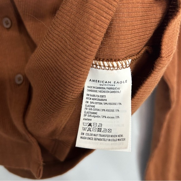 NWT American Eagle Outfitters Brown Button-Down Stretch Shirt Women’s Medium - Picture 4 of 6